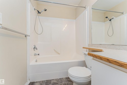 524 10535 122 Street, Edmonton, AB - Indoor Photo Showing Bathroom