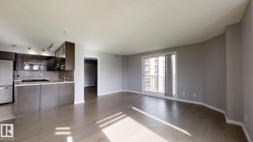1404 10909 103 Avenue, Edmonton, AB - Indoor Photo Showing Kitchen