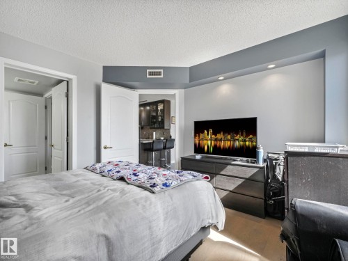 1404 10909 103 Avenue, Edmonton, AB - Indoor Photo Showing Bedroom