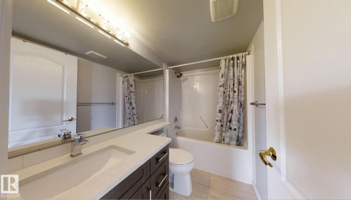 1404 10909 103 Avenue, Edmonton, AB - Indoor Photo Showing Bathroom