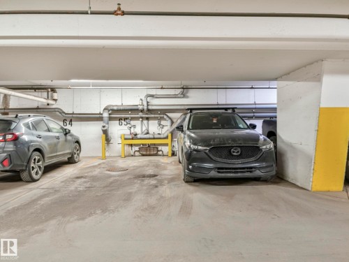 1404 10909 103 Avenue, Edmonton, AB - Indoor Photo Showing Garage