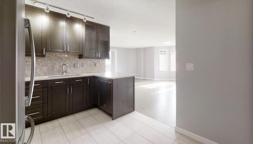 1404 10909 103 Avenue, Edmonton, AB - Indoor Photo Showing Kitchen