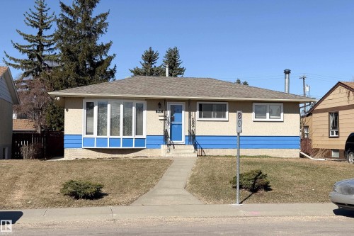 Ranch-style exterior with a contrasting blue accent band - 8932 154 Street, Edmonton, AB - Outdoor
