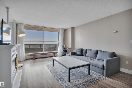 1412 13910 Stony Plain Road, Edmonton, AB - Indoor Photo Showing Living Room