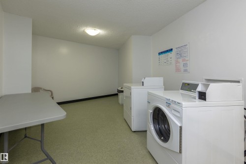 1412 13910 Stony Plain Road, Edmonton, AB - Indoor Photo Showing Laundry Room