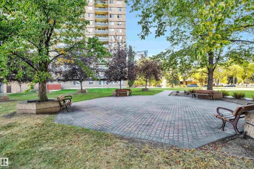1412 13910 Stony Plain Road, Edmonton, AB - Outdoor
