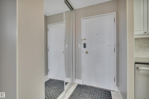 1412 13910 Stony Plain Road, Edmonton, AB - Indoor Photo Showing Other Room