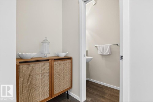 19721 27 Avenue, Edmonton, AB - Indoor