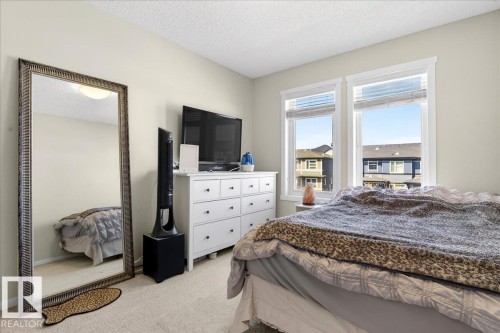 19721 27 Avenue, Edmonton, AB - Indoor Photo Showing Bedroom