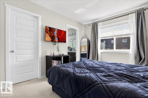 19721 27 Avenue, Edmonton, AB - Indoor Photo Showing Bedroom