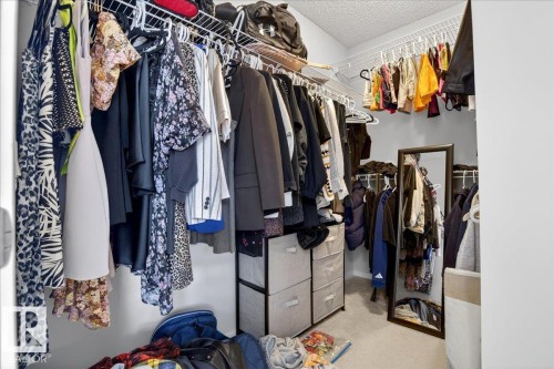 19721 27 Avenue, Edmonton, AB - Indoor With Storage