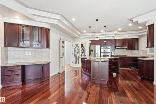2423 Tegler Green, Edmonton, AB - Indoor Photo Showing Kitchen With Upgraded Kitchen