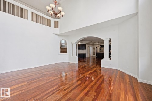 2423 Tegler Green, Edmonton, AB - Indoor Photo Showing Other Room