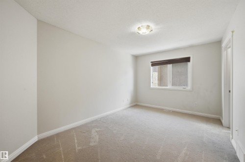 2423 Tegler Green, Edmonton, AB - Indoor Photo Showing Other Room