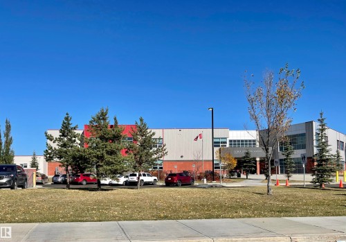 2423 Tegler Green, Edmonton, AB - Outdoor