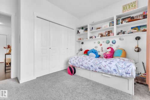 203 812 Welsh Drive, Edmonton, AB - Indoor Photo Showing Bedroom