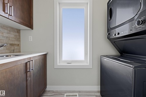 9928 151 Street Nw, Edmonton, AB - Indoor Photo Showing Laundry Room