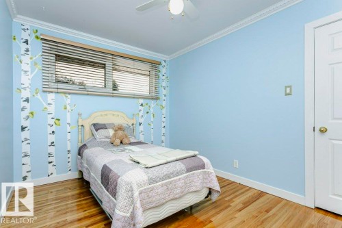 15634 81 Avenue, Edmonton, AB - Indoor Photo Showing Bedroom