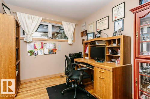 15634 81 Avenue, Edmonton, AB - Indoor Photo Showing Office