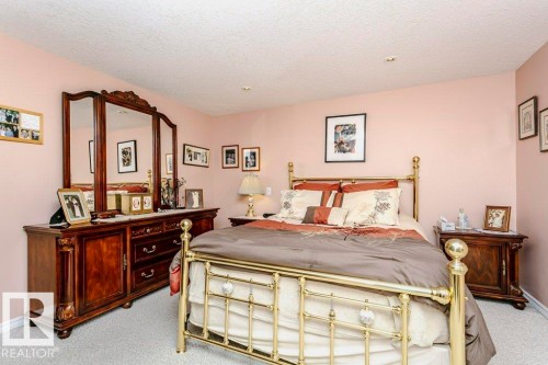 15634 81 Avenue, Edmonton, AB - Indoor Photo Showing Bedroom