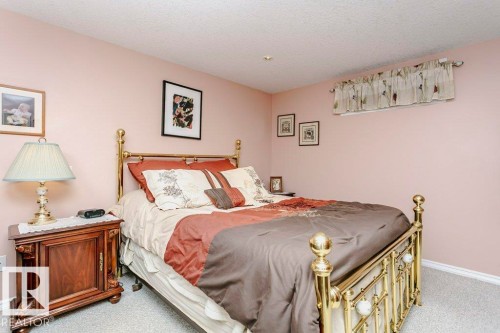 15634 81 Avenue, Edmonton, AB - Indoor Photo Showing Bedroom