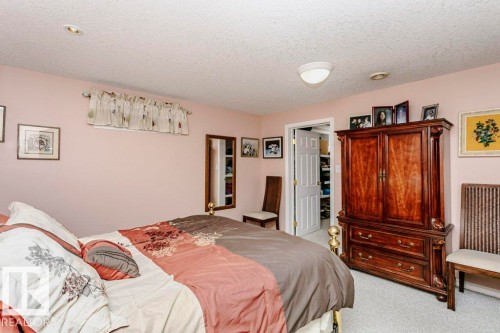 15634 81 Avenue, Edmonton, AB - Indoor Photo Showing Bedroom