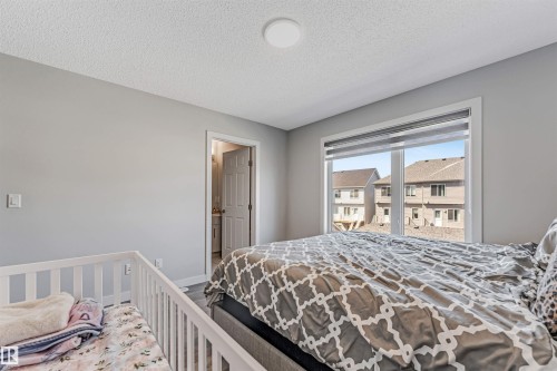 21 11910 35 Avenue, Edmonton, AB - Indoor Photo Showing Bedroom