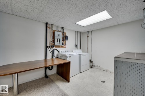 10634 158 Avenue, Edmonton, AB - Indoor Photo Showing Laundry Room