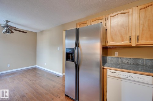10634 158 Avenue, Edmonton, AB - Indoor Photo Showing Kitchen
