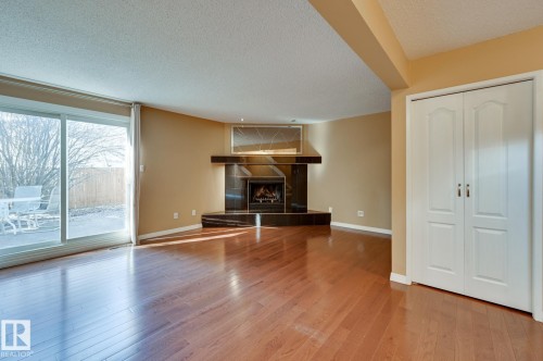 10634 158 Avenue, Edmonton, AB - Indoor Photo Showing Living Room With Fireplace
