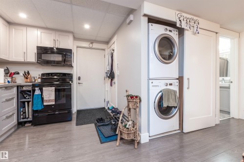 9629 84 Avenue, Edmonton, AB - Indoor Photo Showing Laundry Room