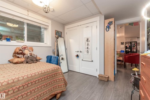 9629 84 Avenue, Edmonton, AB - Indoor Photo Showing Bedroom