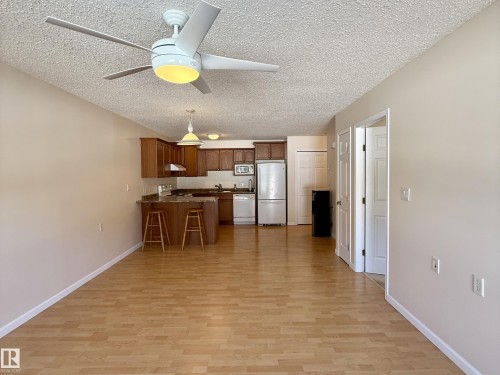 4 5011 Pine Drive, Cherry Grove, AB - Indoor