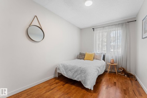 8759 92 Avenue, Edmonton, AB - Indoor Photo Showing Bedroom