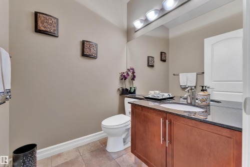 1181 Hollands Way, Edmonton, AB 