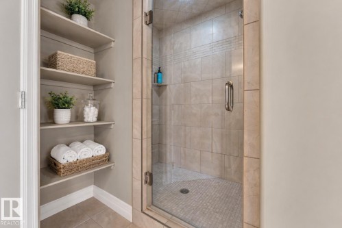 1181 Hollands Way, Edmonton, AB 