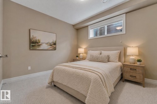 1181 Hollands Way, Edmonton, AB 