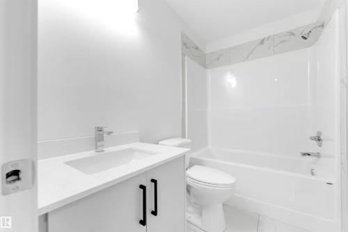 62 130 Element Dr, St. Albert, AB - Indoor Photo Showing Bathroom