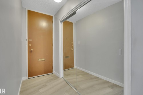 210 10883 Saskatchewan Drive, Edmonton, AB - Indoor Photo Showing Other Room