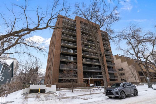 206 9929 113 Street  Edmonton, AB T5K 2N9