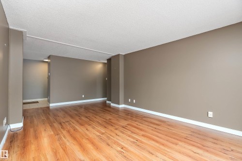 206 9929 113 Street, Edmonton, AB - Indoor Photo Showing Other Room