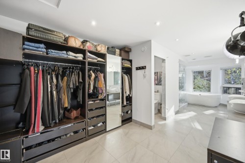 10065 90 Avenue, Edmonton, AB - Indoor