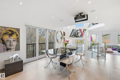 10065 90 Avenue, Edmonton, AB - Indoor Photo Showing Dining Room