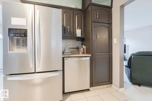 13304 70 Street, Edmonton, AB - Indoor Photo Showing Kitchen