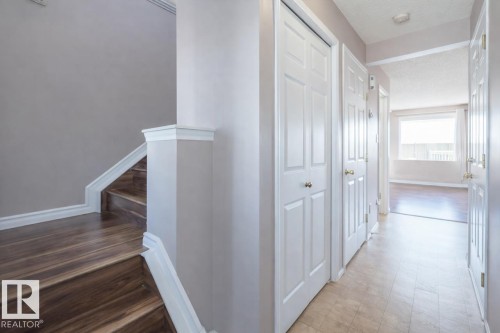 2887 23 Street Nw, Edmonton, AB - Indoor Photo Showing Other Room