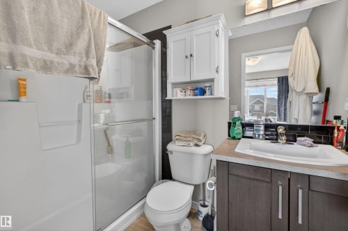 9 320 Secord Boulevard, Edmonton, AB - Indoor Photo Showing Bathroom