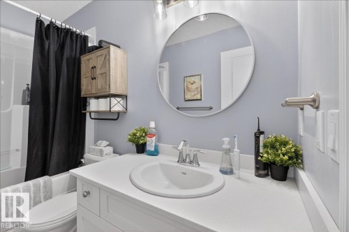 55 Silverstone Drive, Stony Plain, AB - Indoor Photo Showing Bathroom
