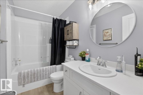 55 Silverstone Drive, Stony Plain, AB - Indoor Photo Showing Bathroom