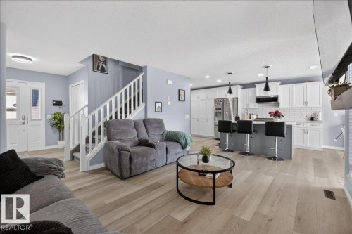 55 Silverstone Drive, Stony Plain, AB - Indoor Photo Showing Living Room