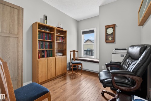 6808 Cardinal Link, Edmonton, AB - Indoor